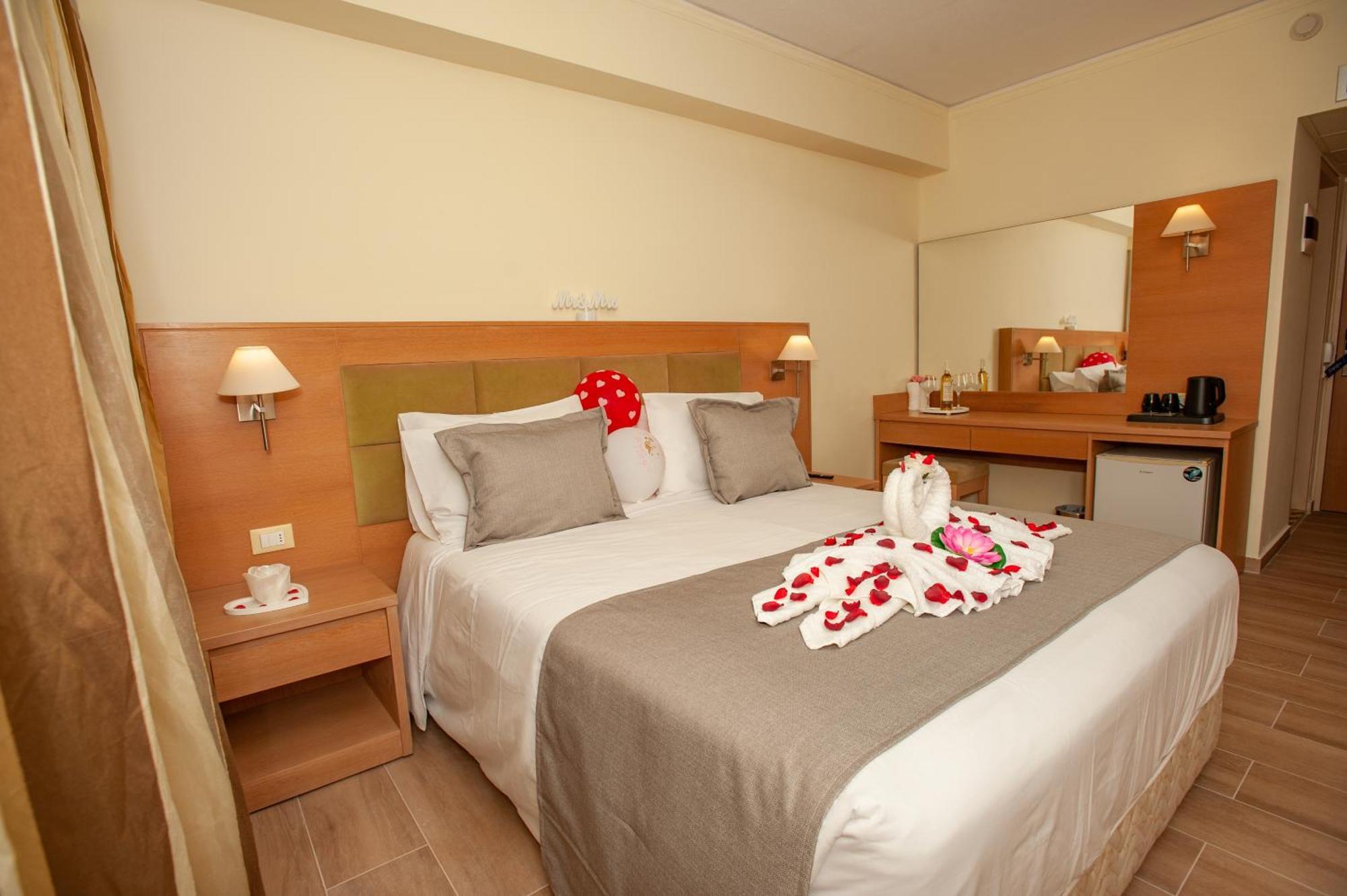 Отель Rhodos Horizon Marina - Adults Only Родос Экстерьер фото